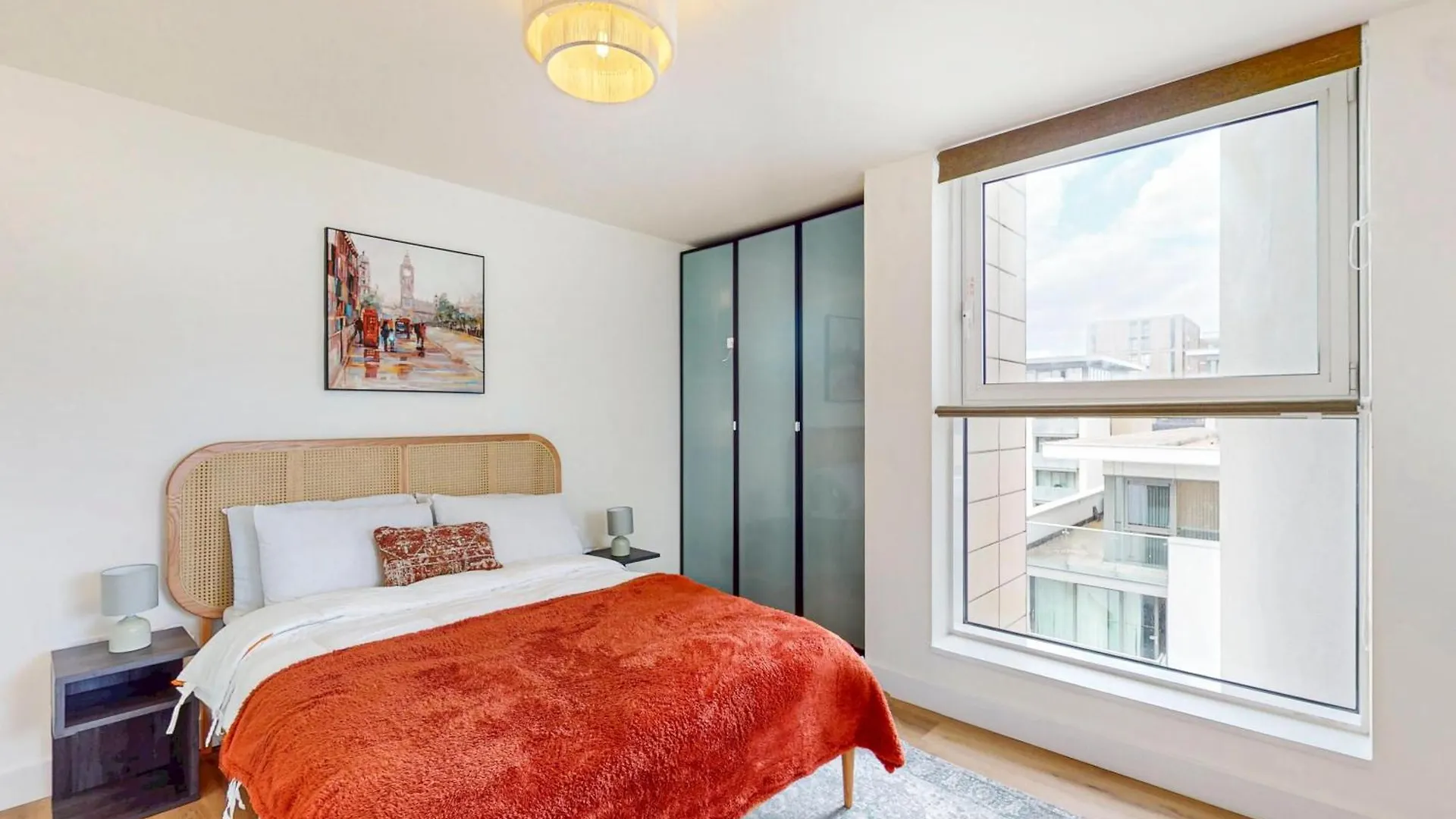 Boho Chic 2Bed Apt-Marina Views Near River Thames London Apartment